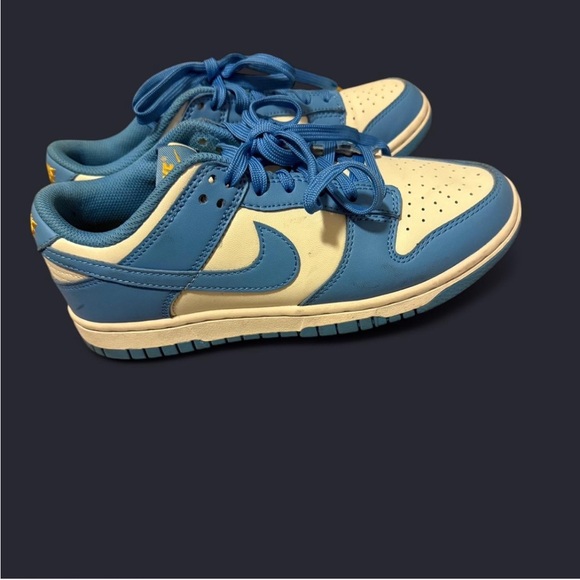 Dunks - Picture 4 of 4